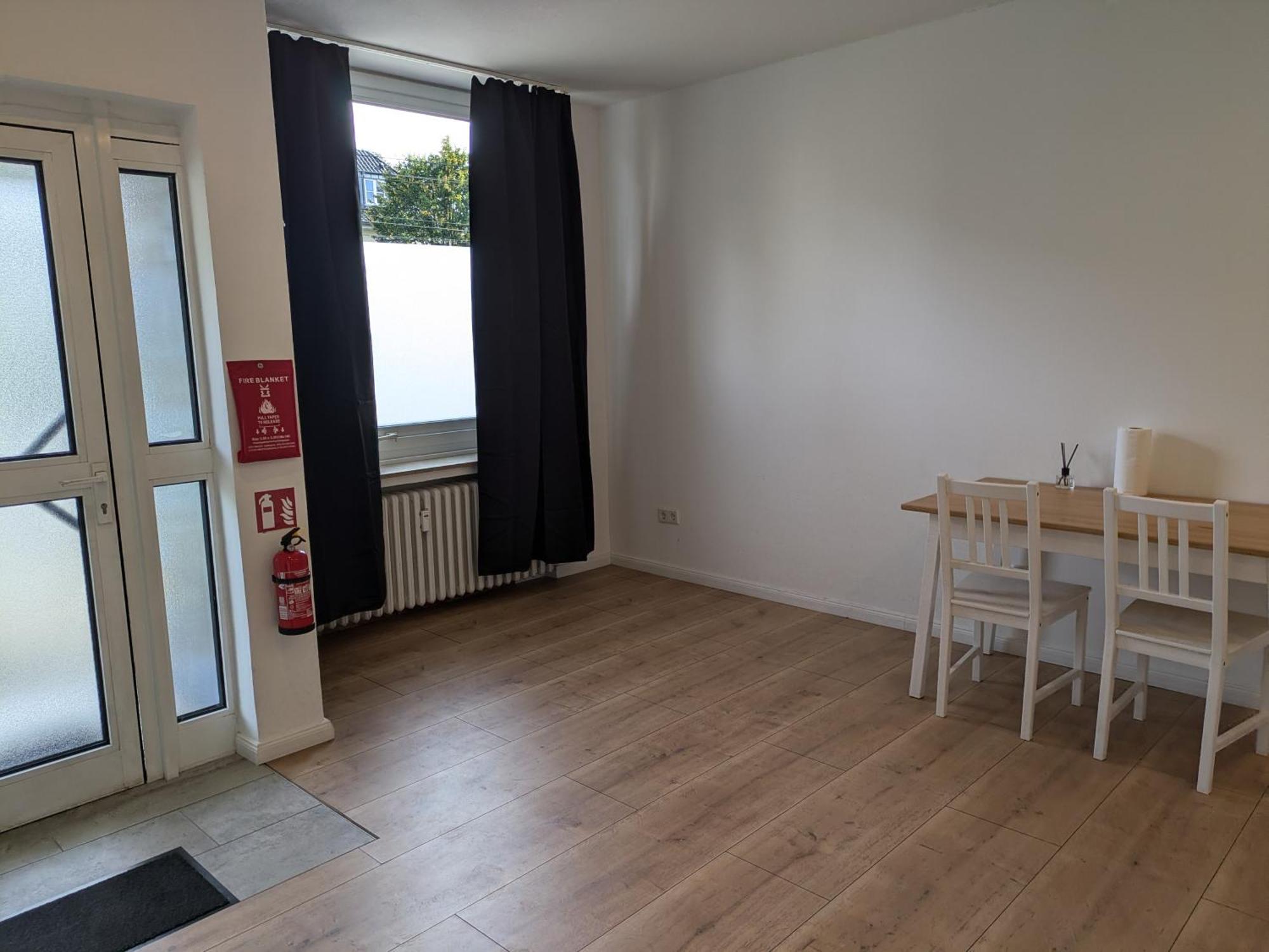 Interaktiv Appartements In Ratingen - Duesseldorferstrasse ภายนอก รูปภาพ